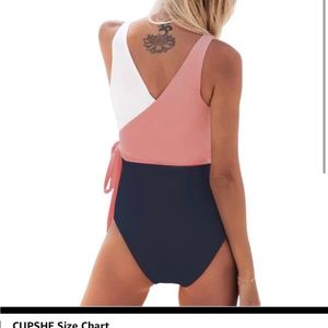 Color block women's CUPSHE swimsuit. Size Medium. NWT Tummy Control. MSRP $35